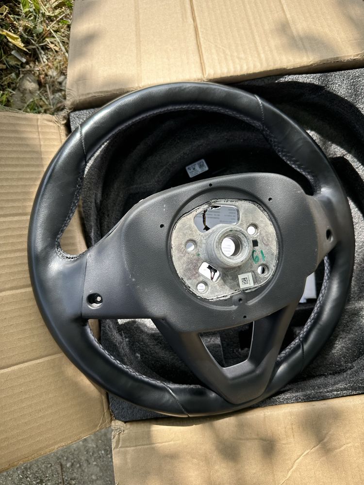 Volan BMW G30 fara airbag si fara butoane