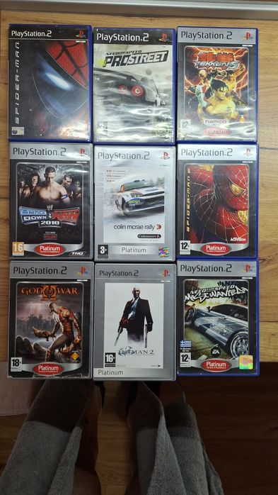 Игри и тематични джойстици за Sony Playstation 2/3/4