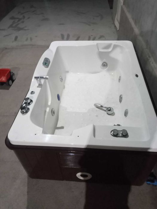 Гидромасаж ванна