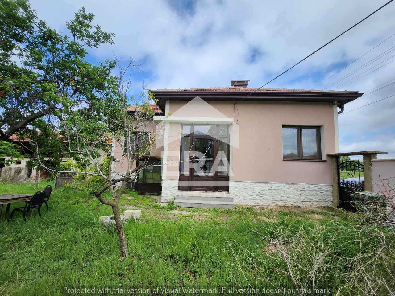 Продава се Къща в Русе, Център - 106 кв.м за 991 €/кв.м - Снимка #2