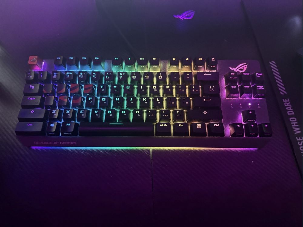 Продам клавиатуру ASUS ROG TKL DELUXE
