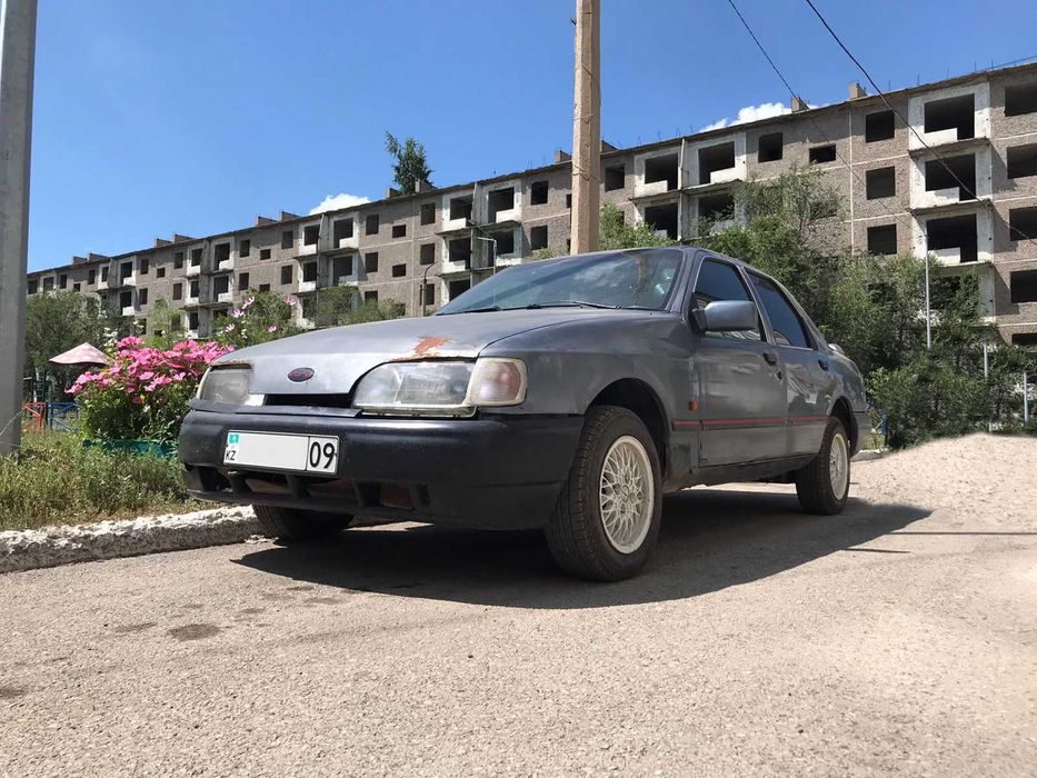 Ford Sierra LX Сапфир