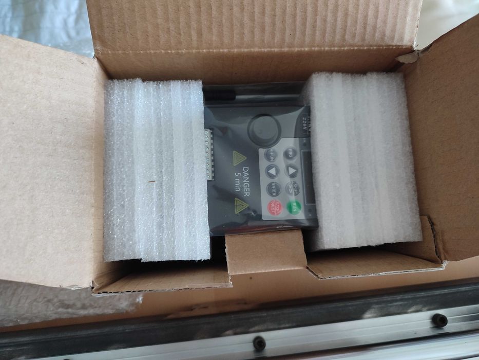 Продавам части за направа на струг