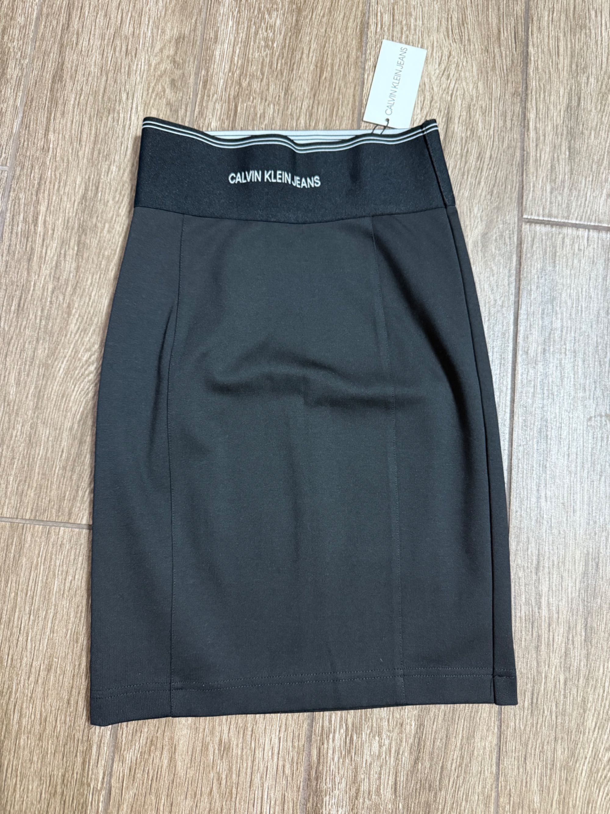 Дамска пола Calvin Klein