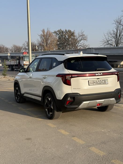 Срочно Kia seltos 2023