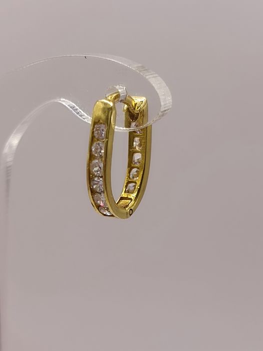 Златни обеци 18к 2.56гр.