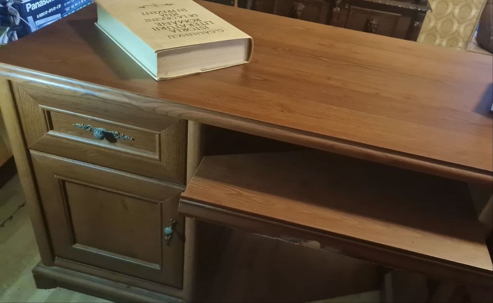 Birou din lemn masiv