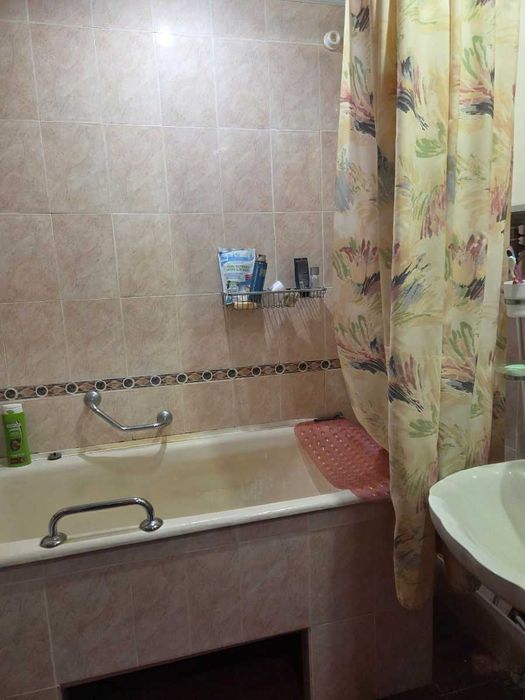 Дава се под наем Едностаен апартамент в София, Надежда 2 - 47 кв.м за 325 € - Снимка #1