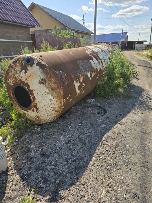 Продам бочку эмалированая внутри.Емкость