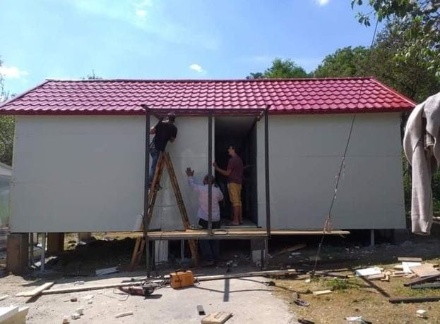 Vand containere tip casă  din panou sandwich 7*4m