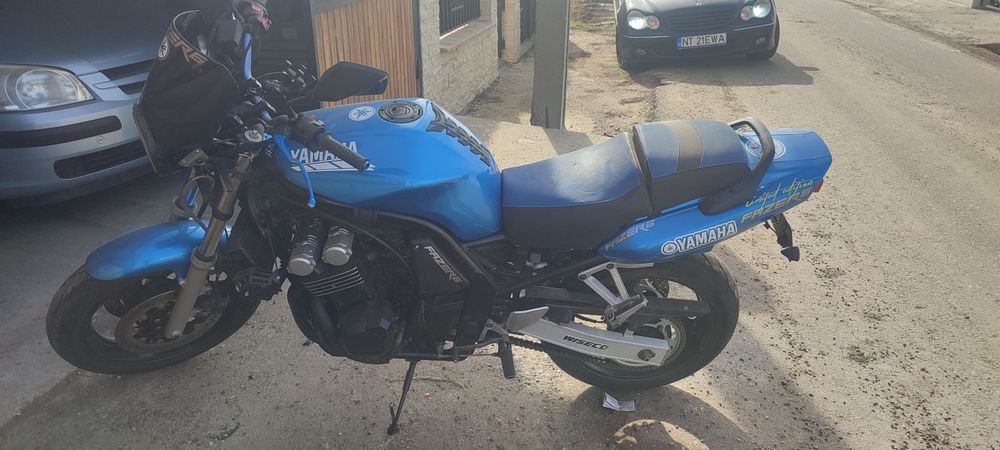 Vând Yahama Fazer 600