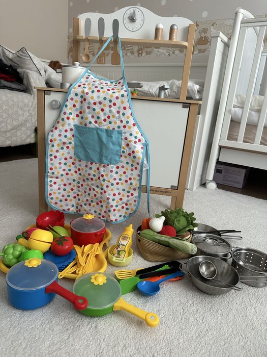 Дървена детска  кухня с аксесоари