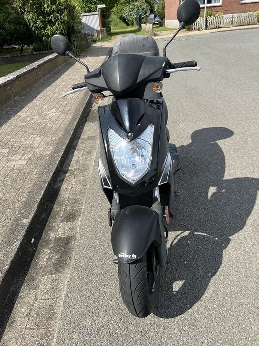 Vând scuter kimco motor 125cc