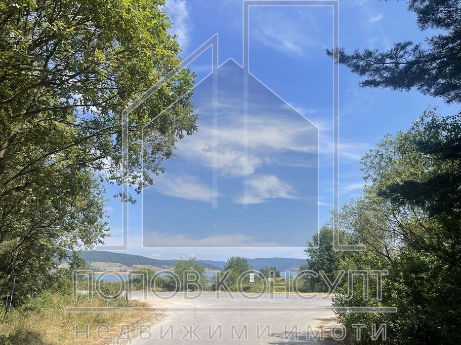 УПИ 703.4 кв.м, Цигов чарк