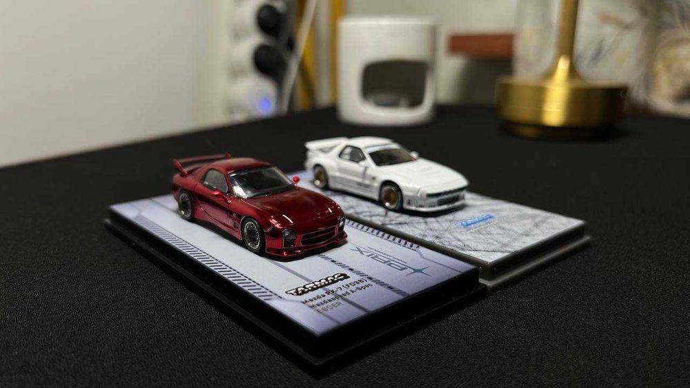 Продажа масштабных моделей 1/64! Tarmac Tomica ARBOX