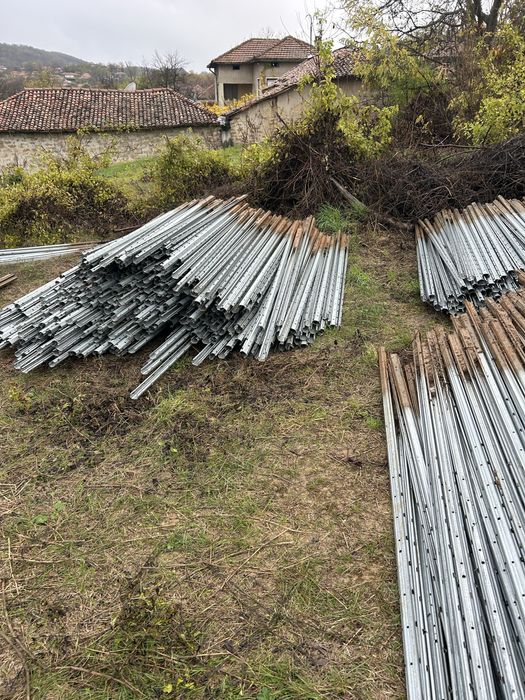 Spaleri zincati pentru gard si vie stalpi galvanizati