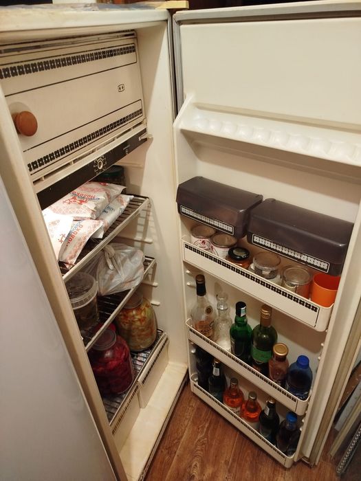 Холодильник рабочий