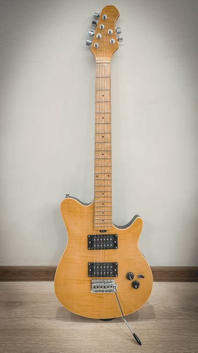 Music Man Axis китара