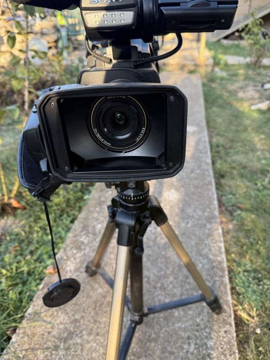 Видеокамера SONY MC2500