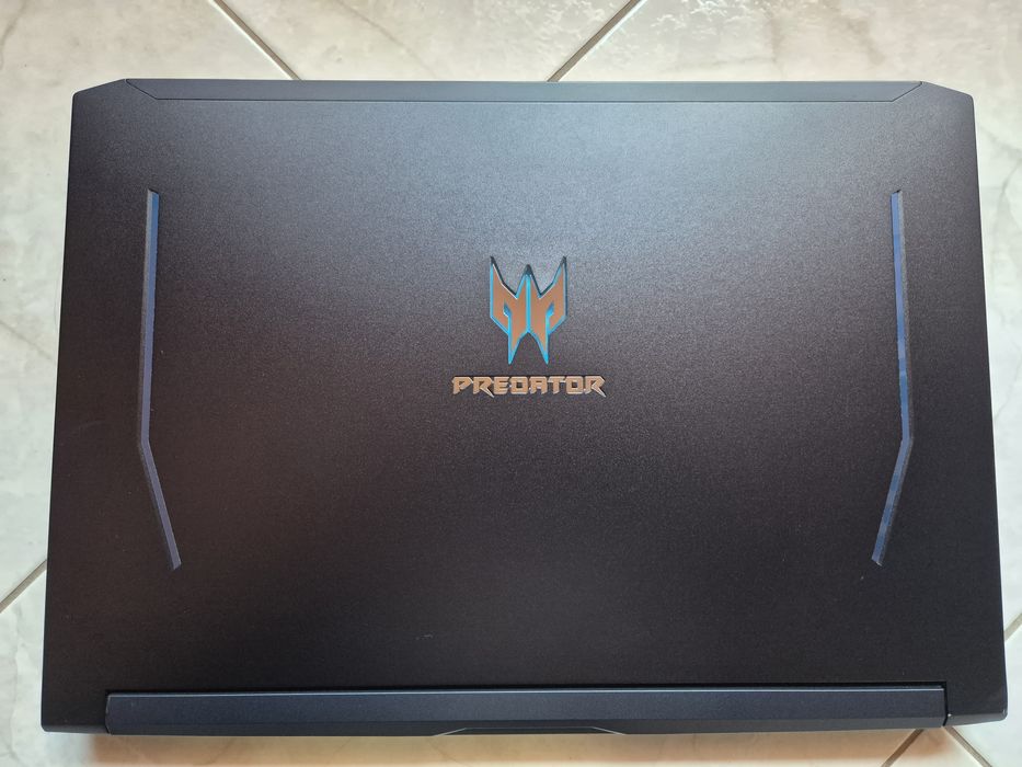 Acer Predator i7-9750H, RTX2070 8GB