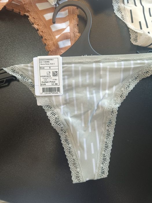 Chiloți tanga Calvin klein