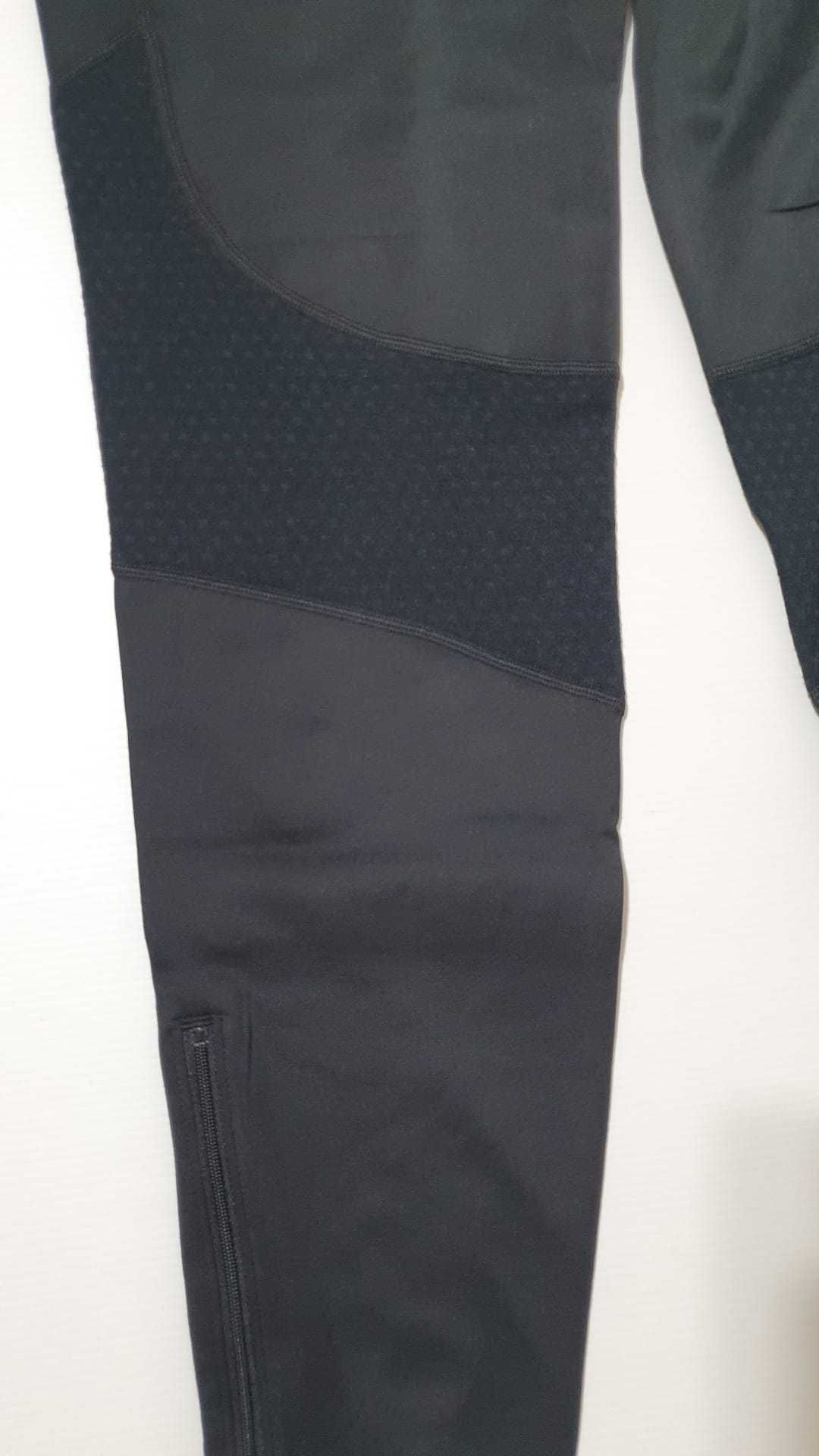 Vand colanti barbat Mizuno masura M, L si XL originali noi cu eticheta