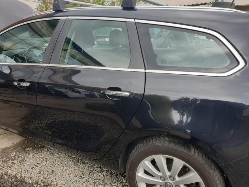 Bare longitudinale Opel Astra J Facelift