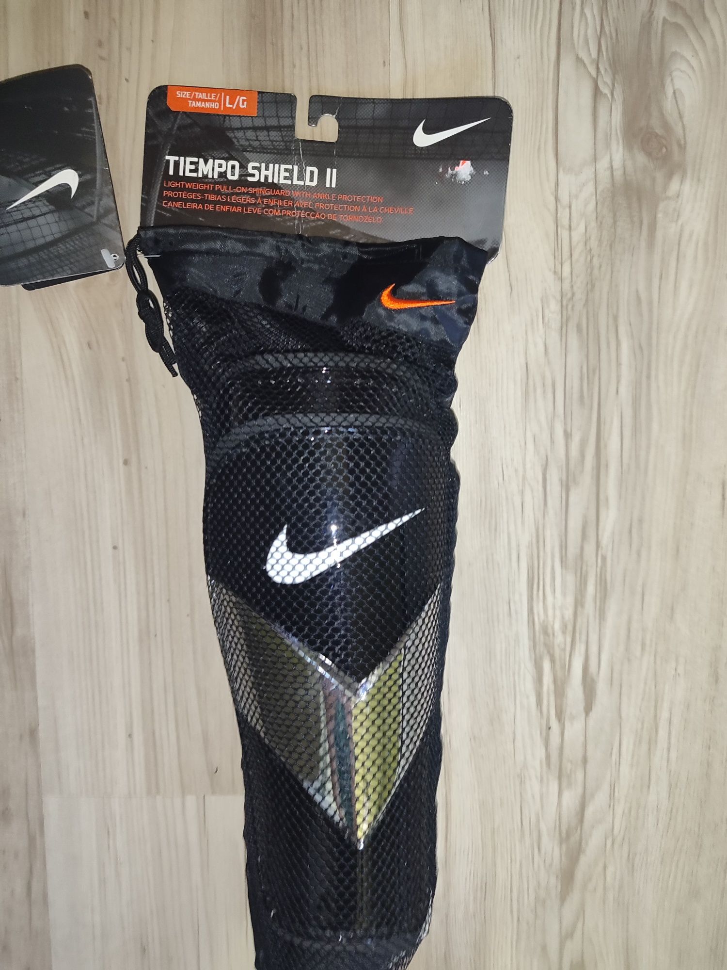 Кори Nike Tiempo Shield II
