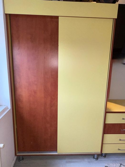 Mobilier set     .
