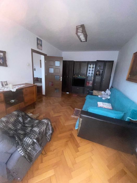 Apartament 3 camere etaj 2 ultracentral Gura Humorului