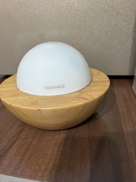 Difuzor Aromaterapie cu lumini ambientale