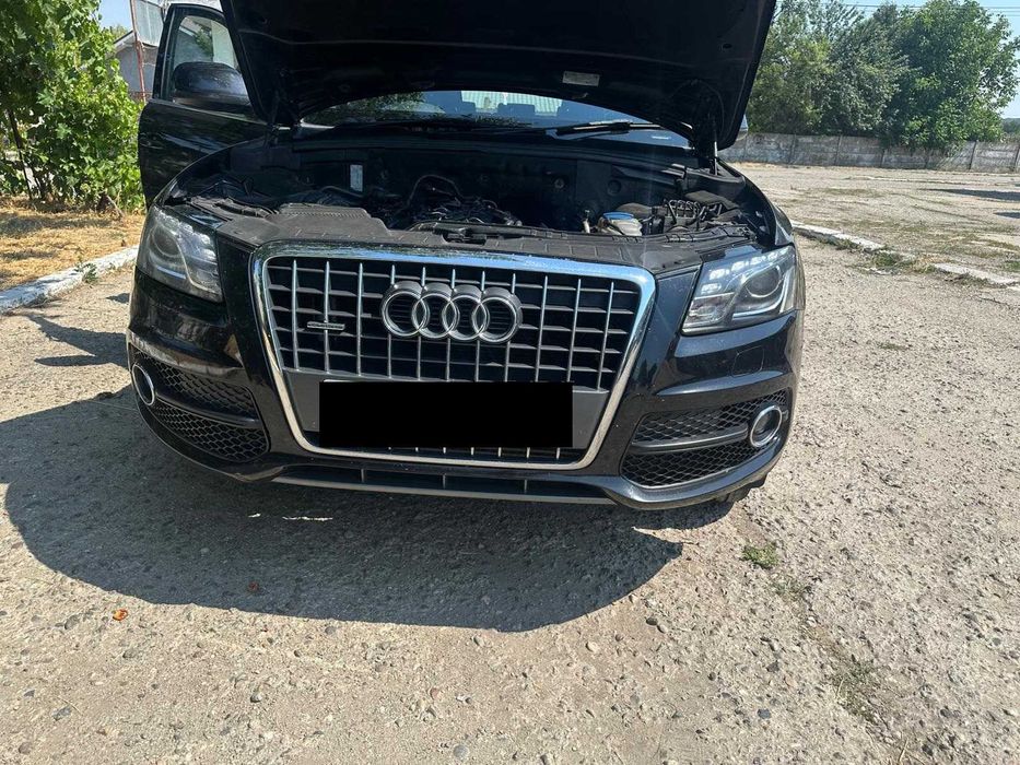 Dezmembrez / Dezmembrari Audi Q5 S-line 2011 - 2.0 diesel