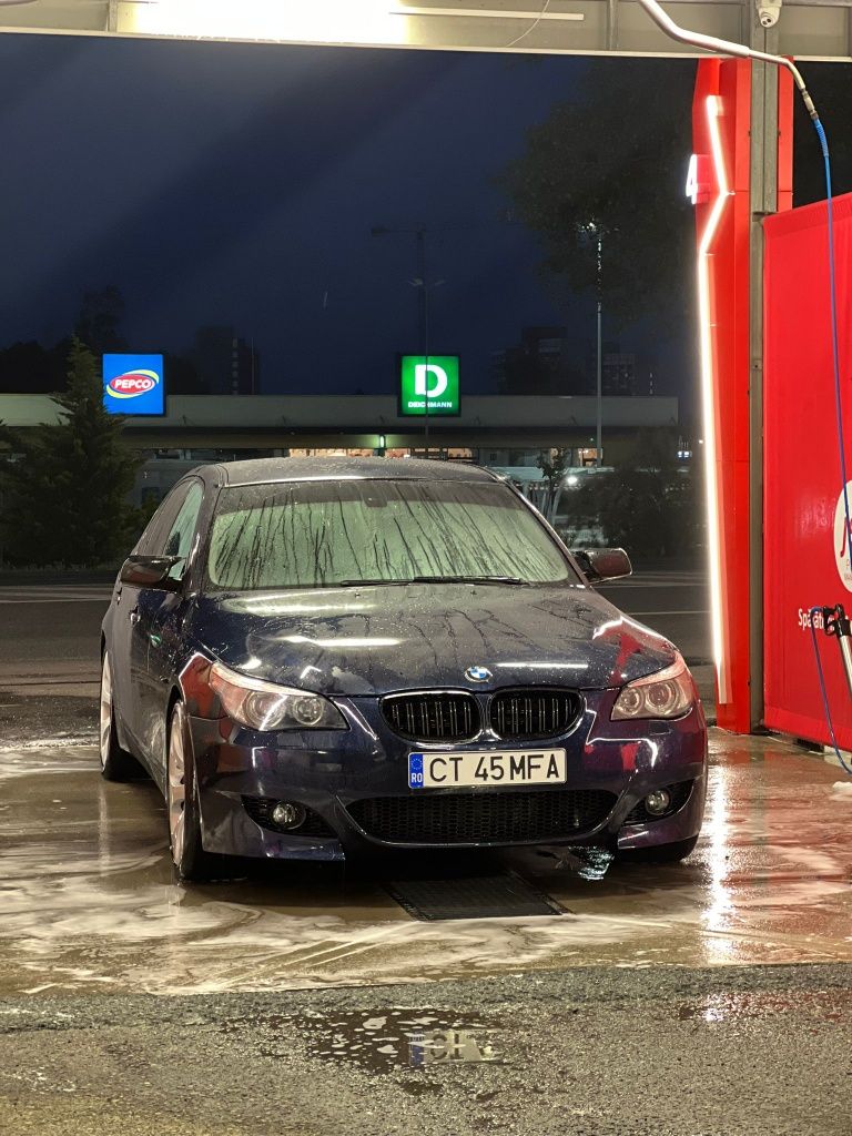 Vând sau schimb BMW E60 525d 2004