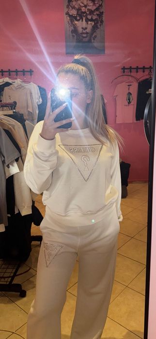 Дамски комплект на Guess