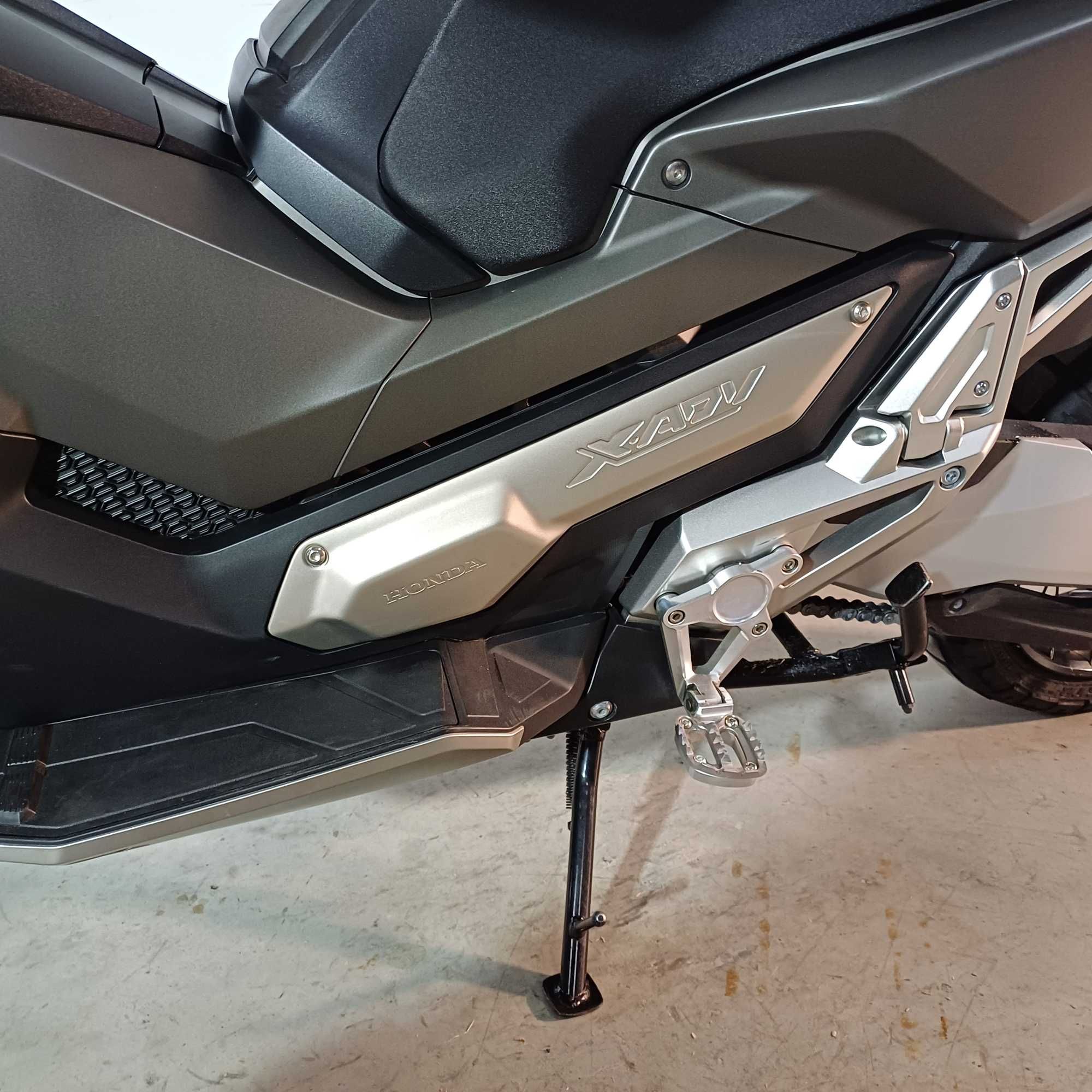 Motocicleta Honda X-ADV ABS | H05580 | motomus.ro