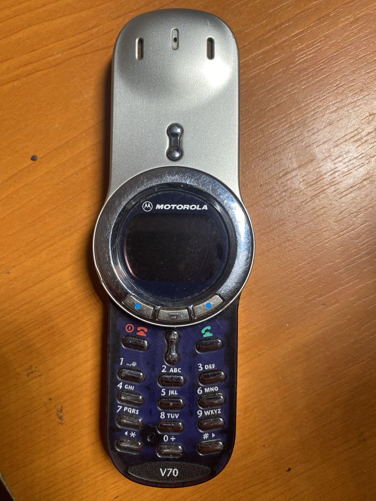 Motorola V70 perfec cu baterie noua