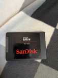 Vand Ssd 1TB, 8gb ram, sursa 700w, racire lichid.