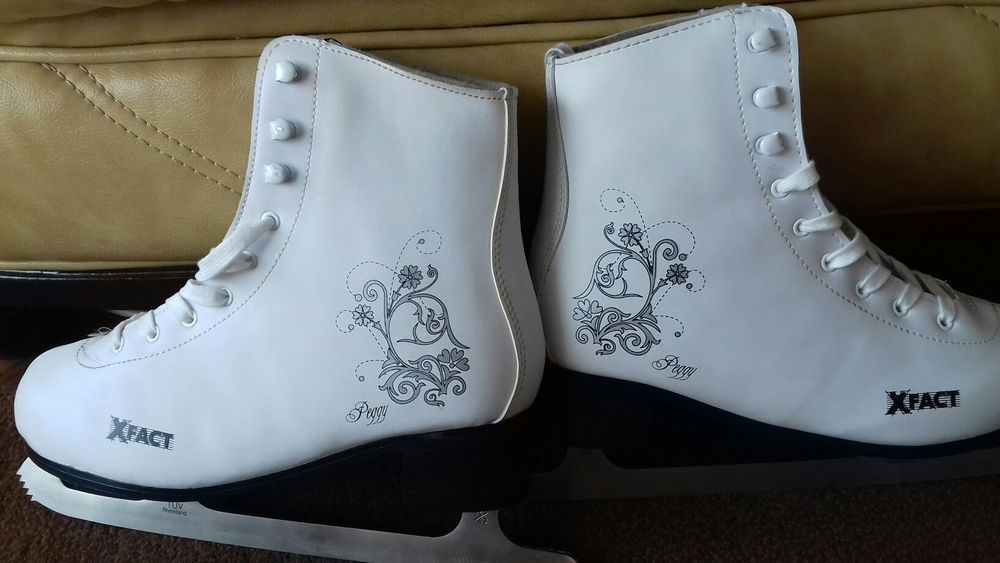 Patine noi Nefolosite Marimea 41,42