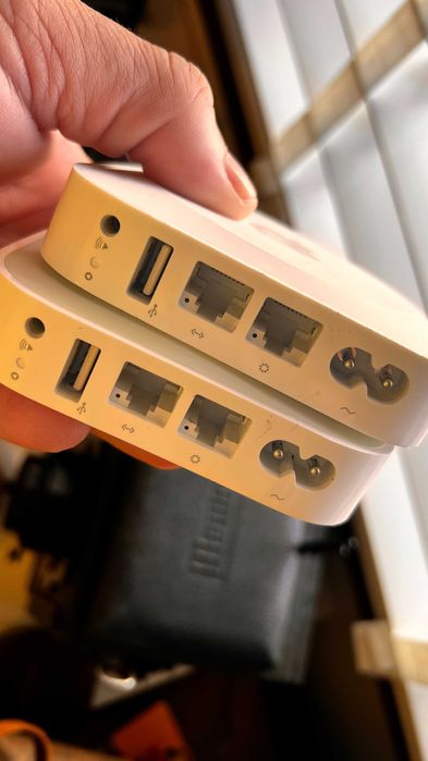 AirPort Express 802.11n (a 2-a generaţie)  A1392 3 Buc.