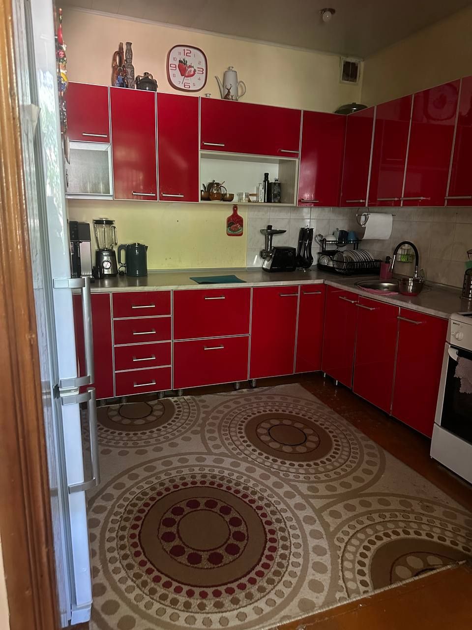 Продаётся 3 комнатная квартира на Карасу-2