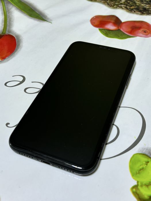 Продам IPhone 11 Торг