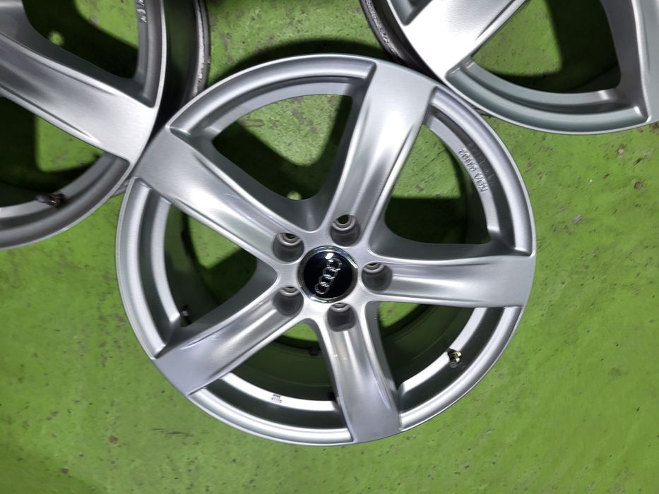 17 5x112 Audi A4 A6 A3 Vw Passat Touran Caddy Golf 5х112