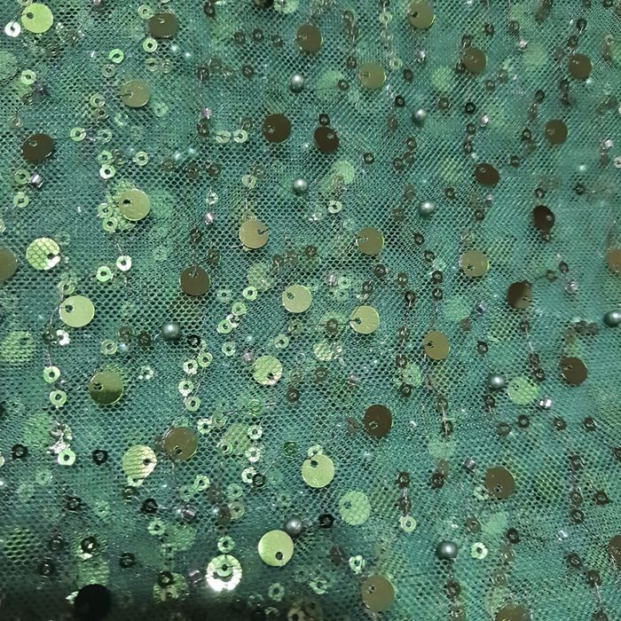 Tulle accesorizat cu paiete si margele, 460 × 160 cm