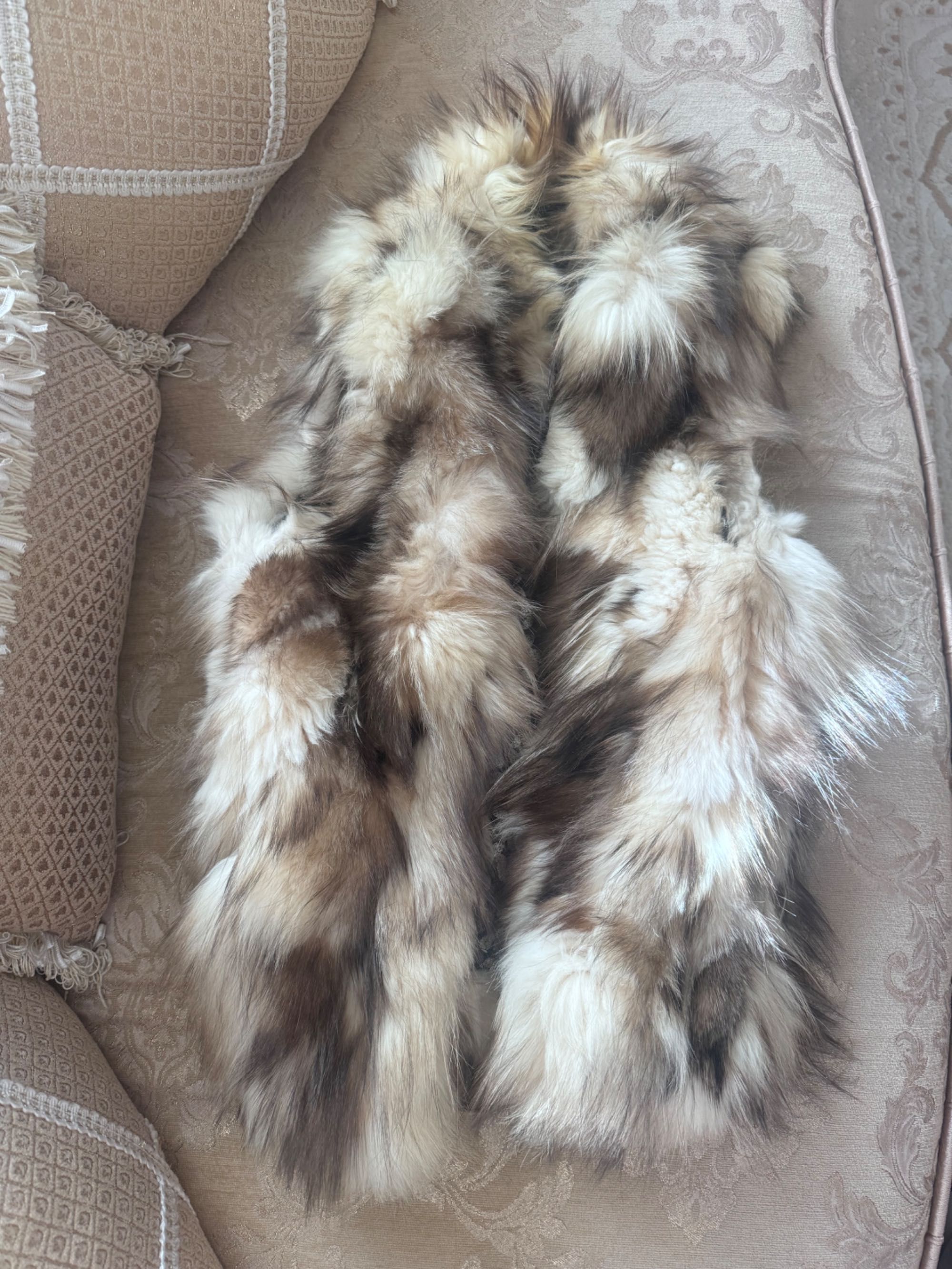 Елек ест. косъм от бяла северна лисица