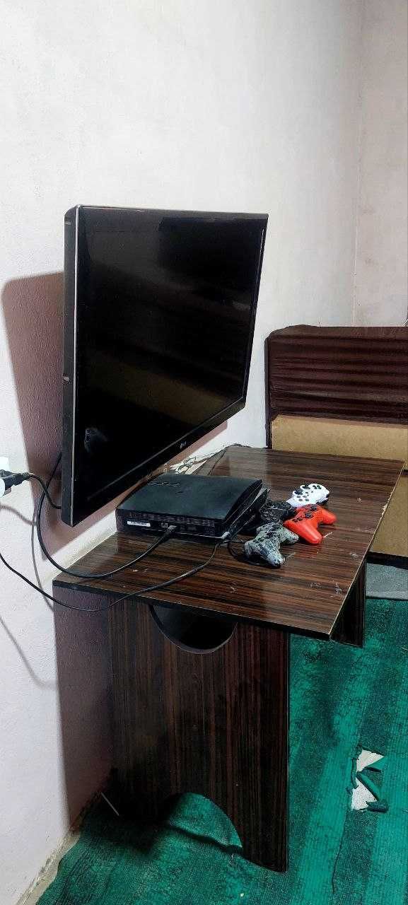 Playstation 3 sotiladi. Shoshilinch pul zarur. 2ta komplekt mavjud.