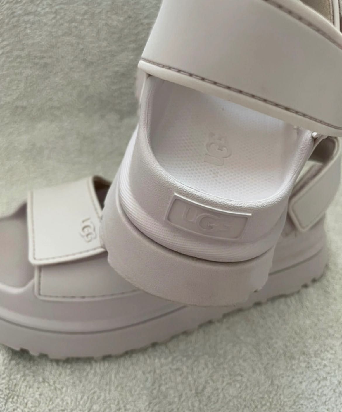 Sandale Ugg Goldenglow (roz)