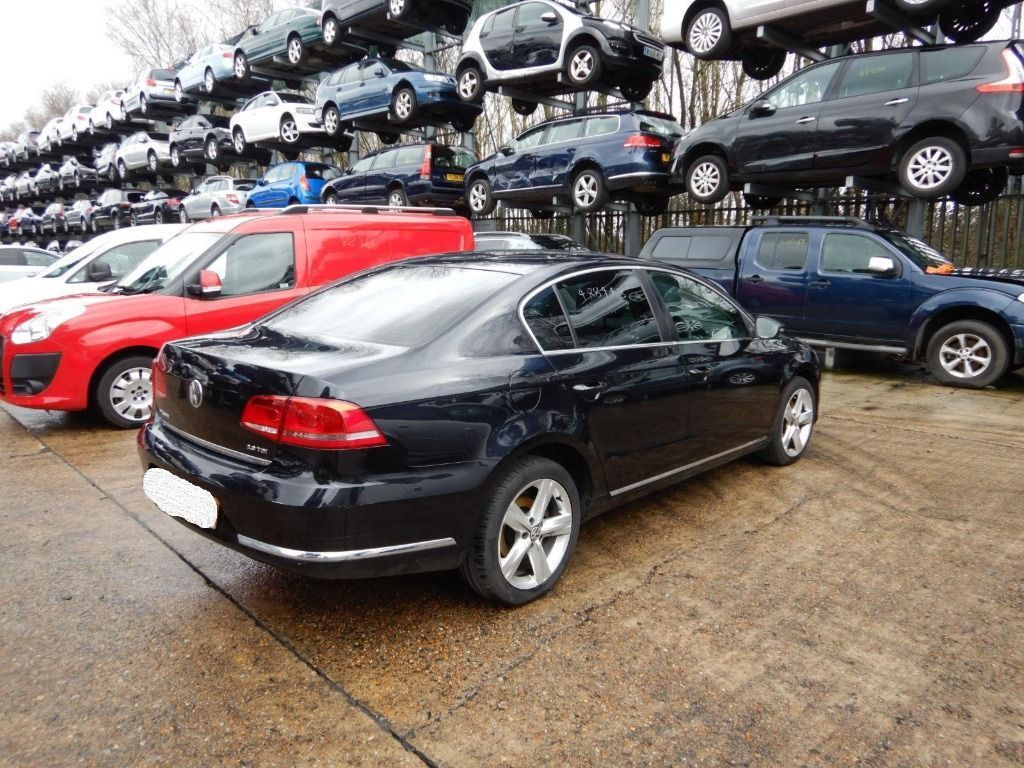 Set amortizoare fata Volkswagen Passat B7 2011 Berlina 2.0 TDI