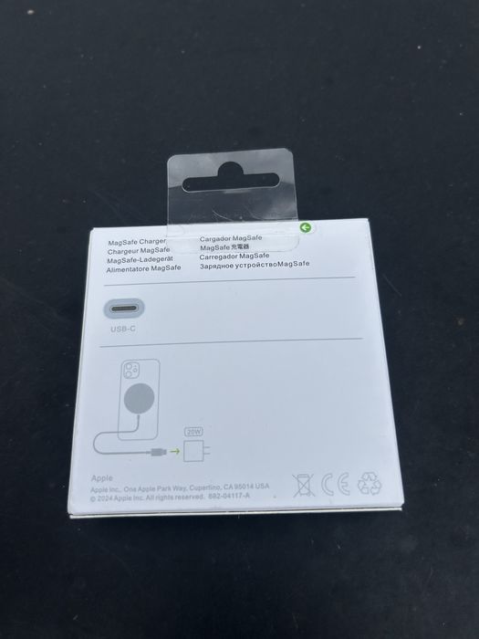 MagSafe зарядно 20w нов не отваряно