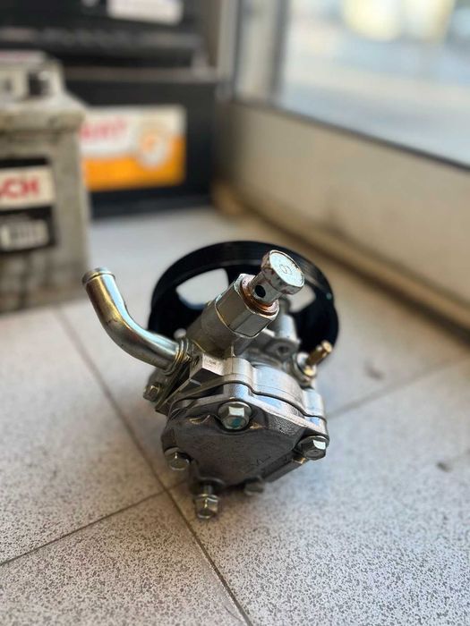 Хидравлична помпа MITSUBISHI L200 2015/-2019