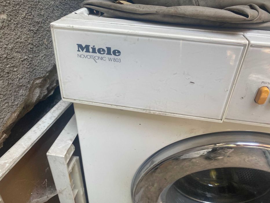 пералня Miele  W 803